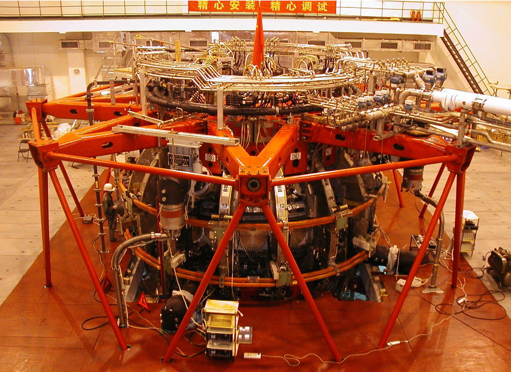 Die wieder hergestellte Anlage in China &ndash; aus ASDEX wurde HL-2A.