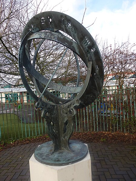 Aequatorialsonnenuhr &ndash; Stationers Park